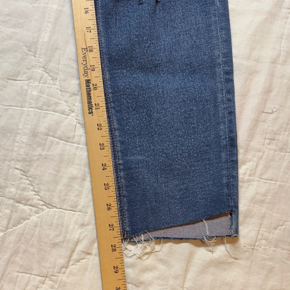 American‎ Eagle 90s/Y2K Distressed Rigid Denim High-Rise Straight Jeans 4 Light